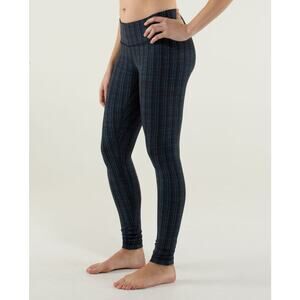 Lululemon Wunder Under Pant in Ziggy Wee October Inkwell / Black